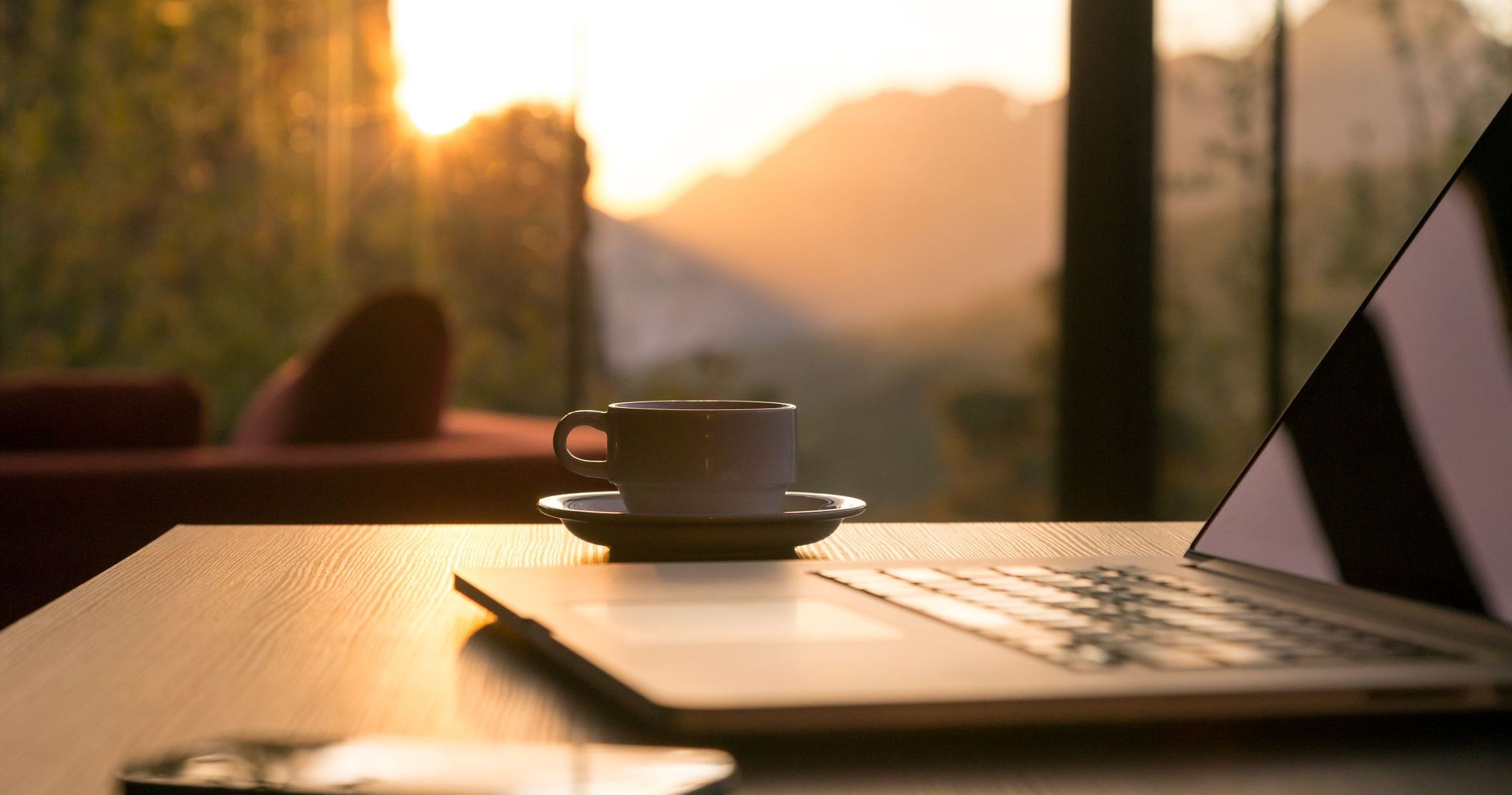 Sunlight Exposure at Work: How Natural Light Boosts Focus and Energy!